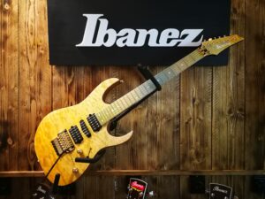 Ibanez JCRG2002-SLH Sylph, j.custom Limited Edition + case, B-Stock