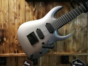 Ibanez APEX30-MGM Munky(Korn) Signature E-Guitar 7 String Metallic Gray Matte, B-Stock