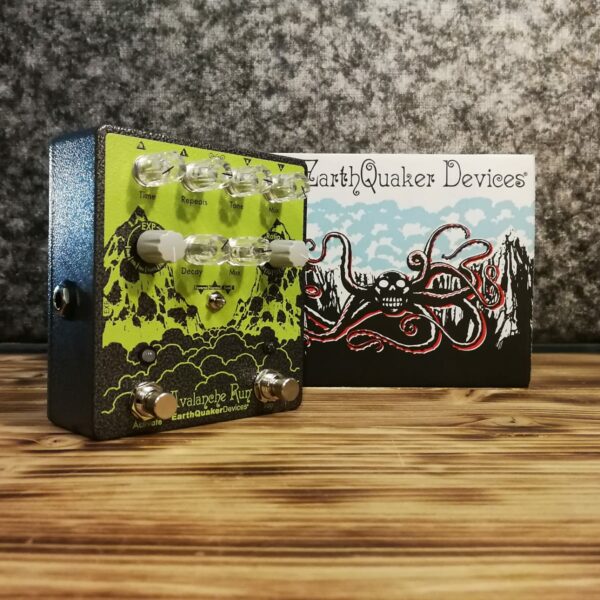EarthQuaker Devices Avalanche Run V2 - Stereo Delay / Reverb - Limited Edition