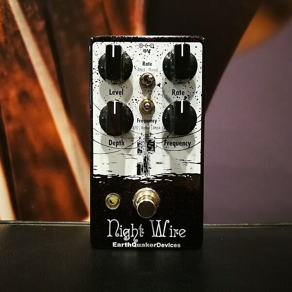 EarthQuaker Devices Night Wire - Harmonic Tremolo