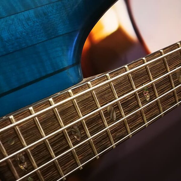 Ibanez SR4CMLTD-CIL SR Premium Series E-Bass 4 String Caribbean Islet Low Gloss + GigBag, Limited Edition