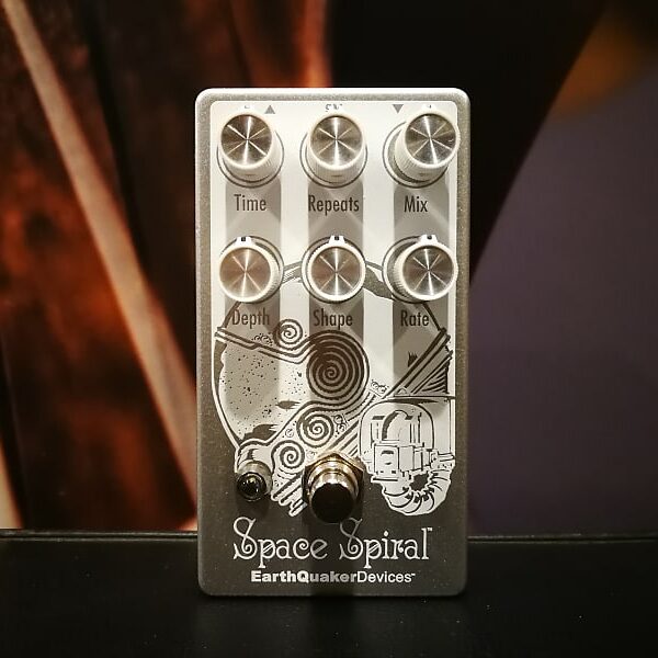 EarthQuaker Devices Space Spiral V2 - Modulated Delay Device