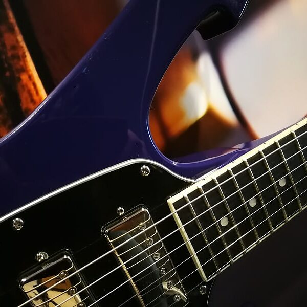 Ibanez FRM300-PR Paul Gilbert Signature E-Guitar 6 String Purple + Bag