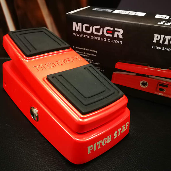 Mooer Pitch Step - Octave Pedal, B-Stock