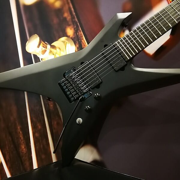 Ibanez XPTB720-BKF Iron Label E-Guitar 7 String Black Flat + Bag