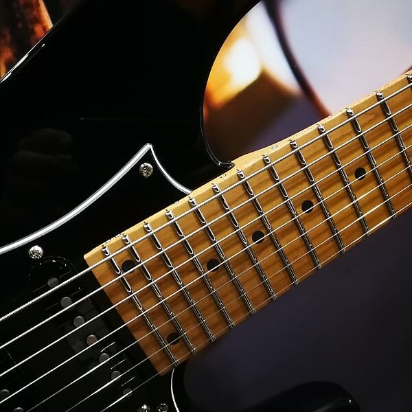 Ibanez AZ24047-BK Prestige E-Guitar 7 String - Black + Case M20AZ