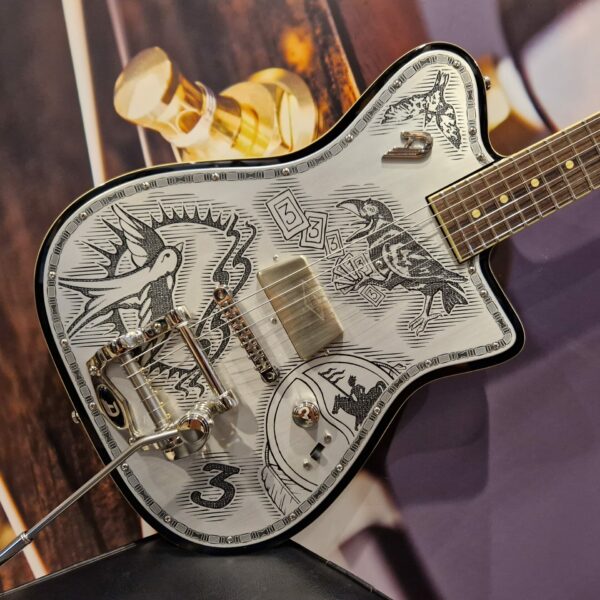 Duesenberg Alliance Series, Johnny Depp Signature Guitar 2023 + Hardcase