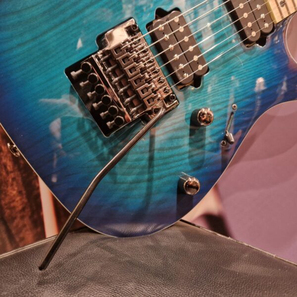 Ibanez RG652AHM-NGB Prestige E-Guitar 6 String - Nebula Green Burst incl. case