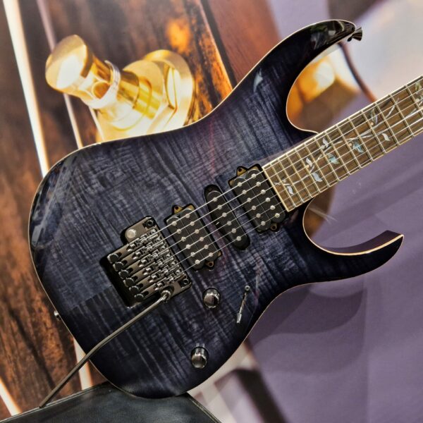 Ibanez RG8570Z-BRE j.custom E-Guitar 6-String Black Rutile + Hardcase