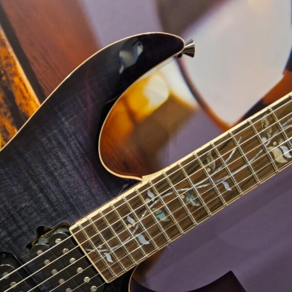 Ibanez RG8570Z-BRE j.custom E-Guitar 6-String Black Rutile + Hardcase