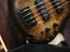 Ibanez SR600E-AST E-Bass 4 String - Antique Brown Stained Burst