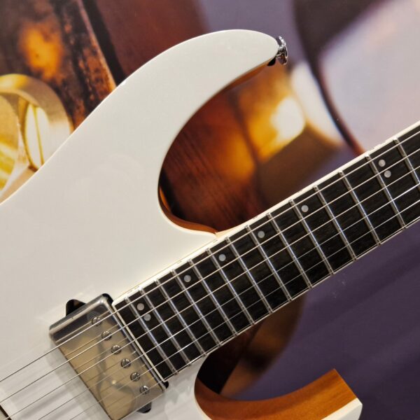 Ibanez RG5320C-PW Prestige E-Guitar 6 String - Pearl White + Hardcase