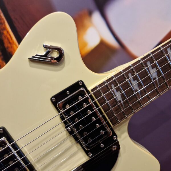 Duesenberg Bonneville Vintage White E-Guitar + Hardcase 2022
