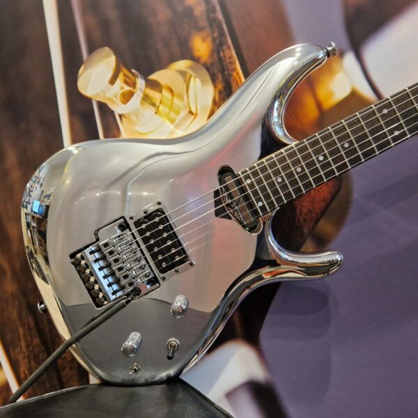 Ibanez JS1CR Joe Satriani Signature E-Guitar Chrome Boy + Hardcase, B-Stock