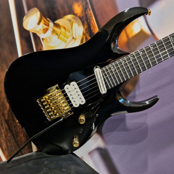 Ibanez RGA622XH-BK Prestige Axe Design Lab E-Guitar Black + Hardcase