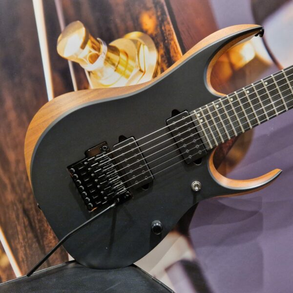 Ibanez RGDR4327-NTF Prestige Series E-Guitar 7 String Natural Flat + Hardcase, B-Stock