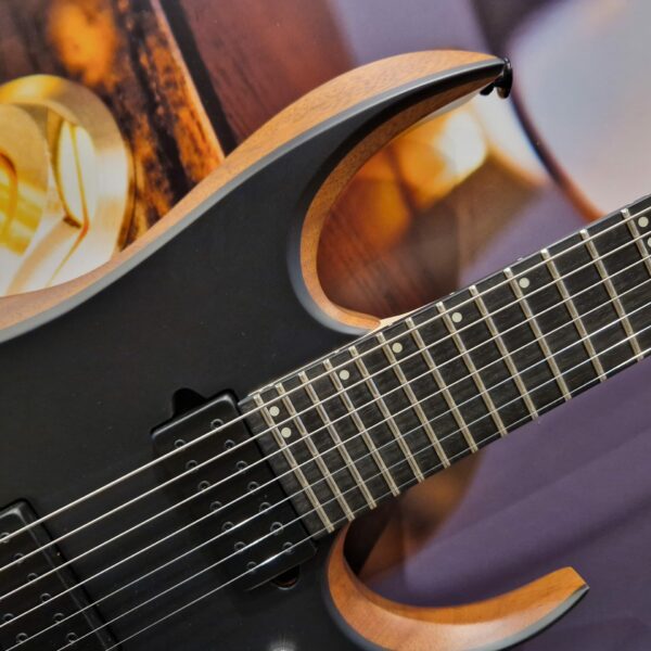 Ibanez RGDR4327-NTF Prestige Series E-Guitar 7 String Natural Flat + Hardcase, B-Stock