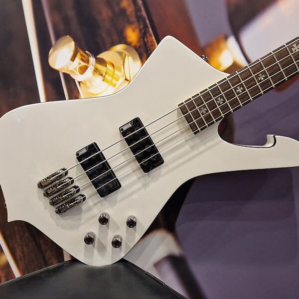 Ibanez SDB3-PW Sharlee D'Angelo Signature E-Bass 4 String - Pearl White incl. Softshellcase