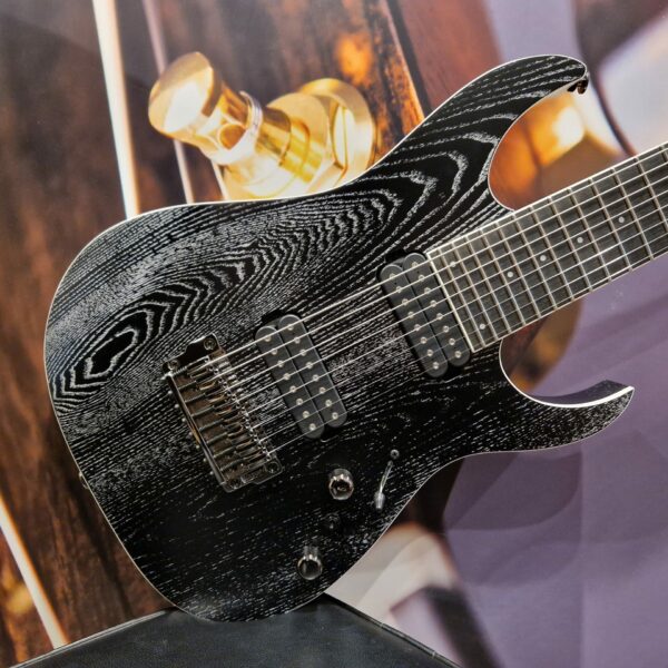 Ibanez RG5328-LDK RG Prestige E-Guitar 8 String Lightning through a dark + Hardcase