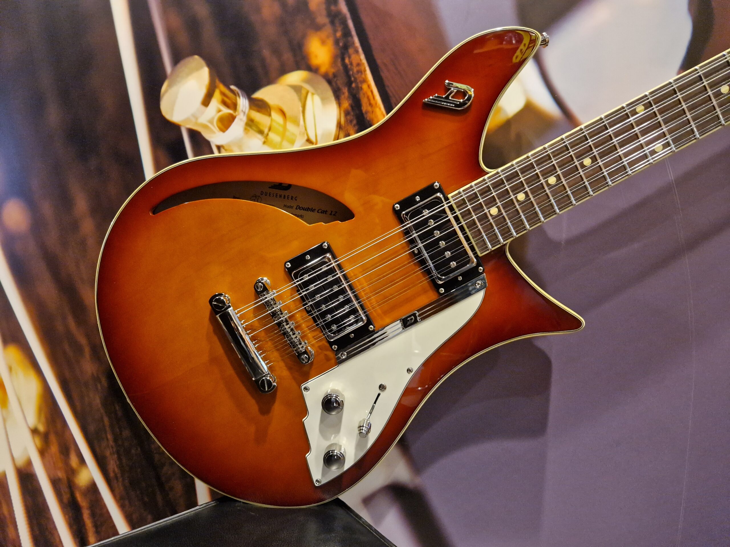 duesenberg.double-cat-12string-vintage-burst-1
