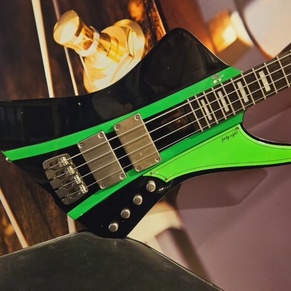 Sandberg Forty-Eight 4-String Bass Custom Color Black/Neon-Green, Soft-Aged + GigBag
