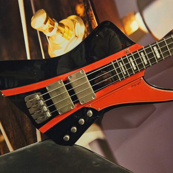 Sandberg Forty-Eight 4-String Bass Custom Color Black/Red, Soft-Aged + GigBag