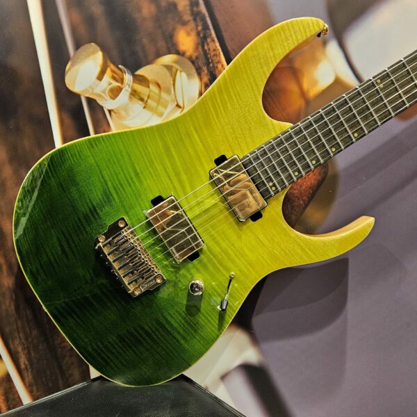 Ibanez LHM1-TGG Luke Hoskin Signature E-Guitar 6 String - Transparent Green Gradation + Gigbag