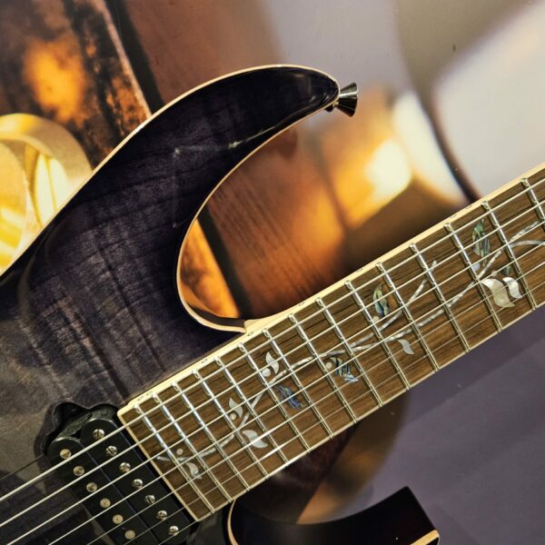 Ibanez RG8527-BRE j.custom 7-Str E-Guitar, Black Rutile Incl. Hardcase
