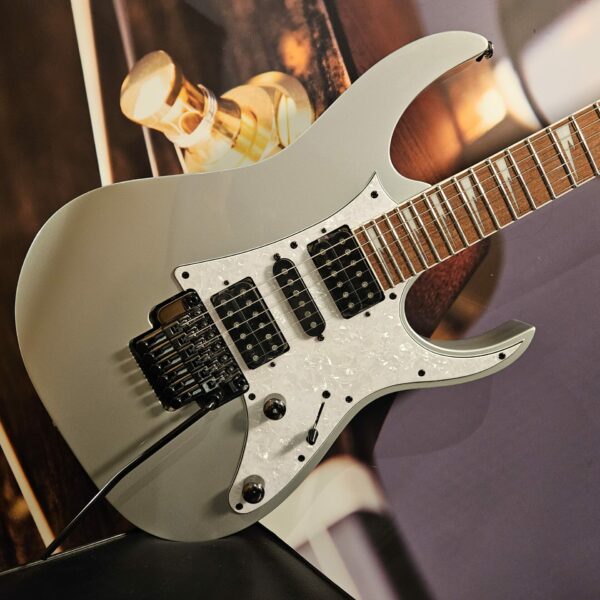 Ibanez RG450DX-CSV Classic Silver E-Guitar, Limited Edition, B-Stock